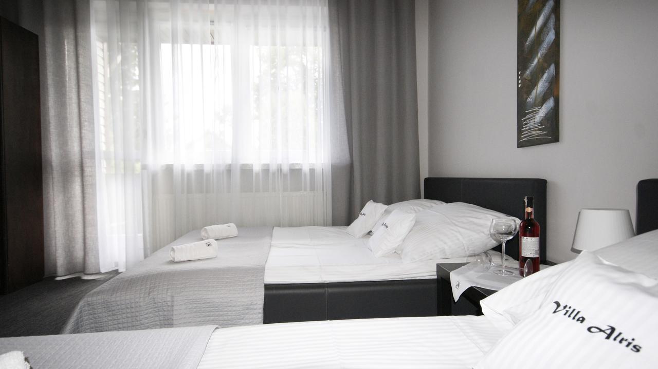 Villa Alris เบียวิสตอก ภายนอก รูปภาพ